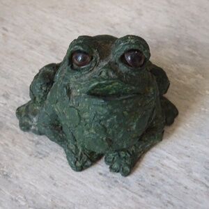 Small Bumpy Toad Frog Trinket Figurine Novelty Whimsical Magical Home Decor
